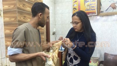 بالفيديو.. «الملوحة الأسوانية» تغزو الأسواق في «شم النسيم».. «كلب البحر والراية» الأكثر رواجا بين الزبائن.. فسخاني السد العالي: الأسعار تبدأ من 30 جنيها.. و«عبد الصب