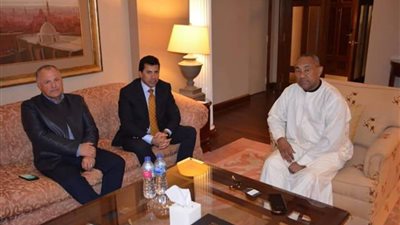 وزير الرياضة ورئيس كاف وأبو ريدة يبحثون استعدادات أمم أفريقيا 2019