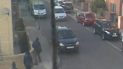 بالفيديو والصور.. عملية سطو مسلح في «ريكستون» جنوب لندن