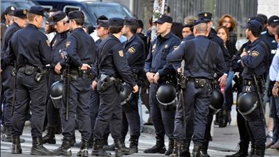 الشرطة الإسبانية تكشف هوية منفذ هجوم برشلونة الحقيقي