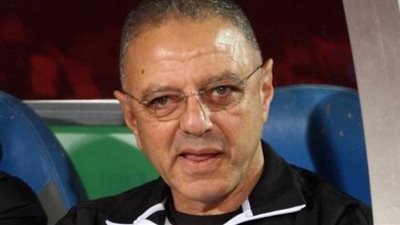 طلعت يوسف: اللقاءات المقبلة سبب تغيير طريقة اللعب أمام إنبي