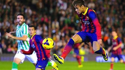 «برشلونة» يتعادل سلبيا أمام ريـال بيتيس بالشوط الأول