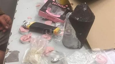 إحباط محاولة تهريب مخدرات داخل شموع بمطار القاهرة