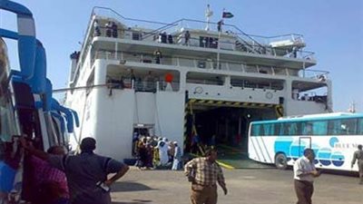 ميناء نويبع يستقبل 693 راكبا وتداول 163 شاحنة