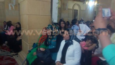 بالصور.. أقباط شبرا الخيمة يحتفلون بعيد القيامة المجيد