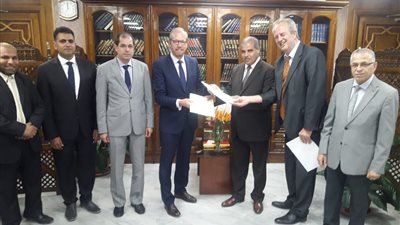 المحرصاوي للسفير الهولندي: الأزهر يرحب بالتعاون مع الجامعات الدولية