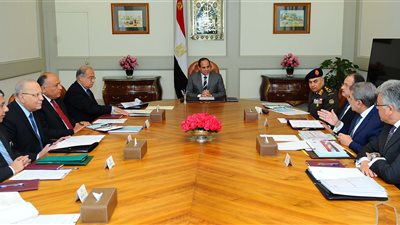 5 تقارير على مكتب السيسي خلال ساعات
