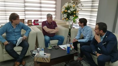 شوبير وسويلم يستقبلان مدير رابطة الدوري الإسباني (صور)