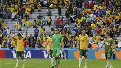 المجموعة الثانية للمونديال..هولندا تخطف الصدارة.. وتشيلي تلحق بها رغم الخسارة..إسبانيا تودع بفوز شرفي.. وأستراليا بدون نقاط.. «روبين» الهداف.. ومنتخب الكانجارو أسوأ دفاع.. والطواحين الأكثر ت