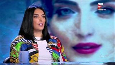 حورية فرغلي تكشف حقيقة سرقتها لعادل إمام (فيديو)