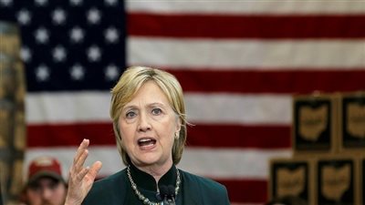 «كلينتون» تتعهد بالقضاء على «البغدادي» زعيم «داعش» بعد فوزها