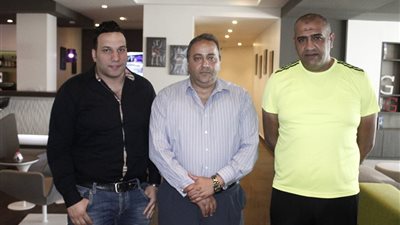 سفير مصر بالجزائر يزور بعثة المصري قبل مواجهة اتحاد العاصمة