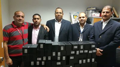 ضبط راكب نمساوي حاول تهريب نظارات شمسية بمطار الغردقة