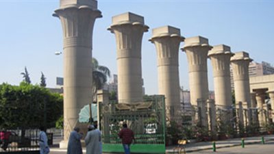 المصرف المتحد يهدي مستشفيات جامعة عين شمس 30 جهازا طبيا