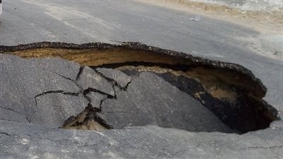 لجنة لمعرفة أسباب هبوط أرضي بشارع «نبى الله» في المرج