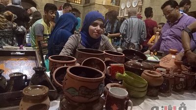 بالصور.. أسعار معروضات مهرجان «من فات قديمه تاه»