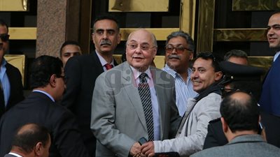 موسى مصطفى يصل «الوطنية للانتخابات» للتوقيع على أوراق ترشحه