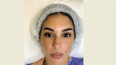 ياسمين صبري تدخل المستشفى بعد تعرضها لوعكة صحية (صور)