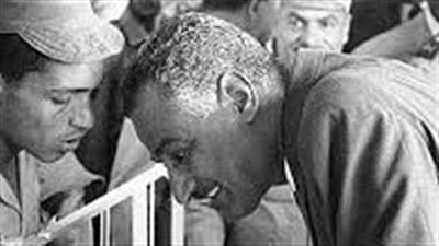 عبد الناصر يقضي العيد وسط الجنود بالجبهة