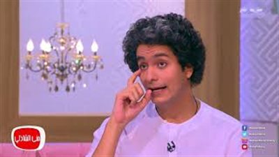 بالفيديو.. محمد محسن يكشف حيلته للتعامل مع بكاء طفلته دهب