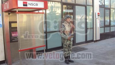 بالصور.. الجيش الثانى يؤمن حركة صرف المعاشات والمرتبات ببورسعيد