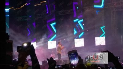 بالصور.. عمرو دياب يغني بـ«شورت» في حفل بورتو جولف