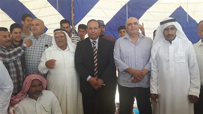 رئيس مدينة رفح يزور الأهالي المنقولين إلى البحيرة