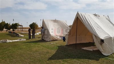 الوادي الجديد تنفذ 50 خيمة في معسكر للطوارئ والإغاثة (صور)