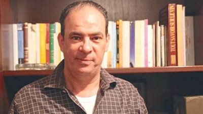 إبراهيم فرغلي يوقع ثلاثية «جزيرة الورد» بمعرض الكتاب.. 2 فبراير