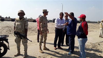 شن حملة مكبرة لإزالة التعديات على أراضي الدولة بحي غرب بورسعيد