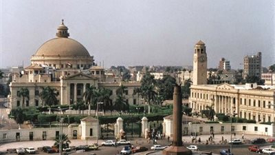 تجارة القاهرة تحدد موعد انطلاق امتحانات الميدتيرم