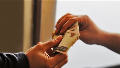 الرقابة الإدارية تضبط 5 موظفين حصلوا على رشاوى لتعيين الشباب بالسويس