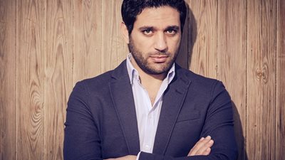 وصول حسن الرداد وأحمد السبكي العرض الخاص لـ«عشان خارجين»