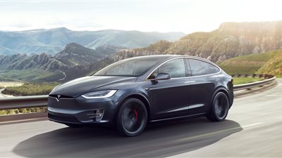 سيارة Tesla Model X تسبب حادثا مميتا لأحد مهندسي «أبل»