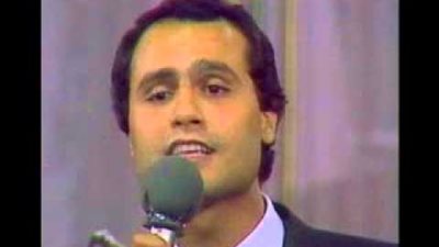 عماد عبدالحليم.. حكاية فنان تبناه «العندليب» وقتله الهيروين