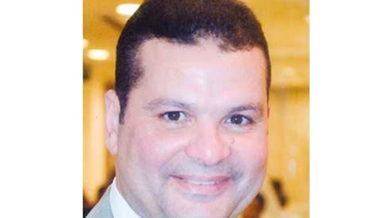 الدكتور إيهاب أبو
