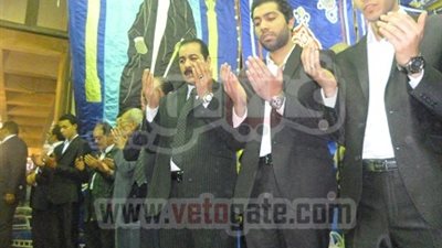 بالصور..غياب رموز جبهة الإنقاذ عن عزاء الجندى