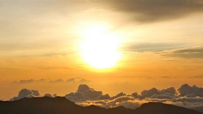 الشمس لن تشرق من الشرق غدا.. تعرف على السبب