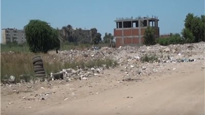 بالفيديو.. أهالي مغاغة يشكون من تلاعب المسئولين في شقق الإسكان الاجتماعي