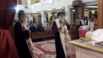 أسقفا نقادة ودشنا يحتفلان بنهضة أول الشهداء (صور)