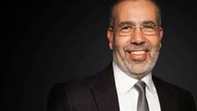 مدحت العدل لجماهير استاد القاهرة: أهلي وزمالك إيد واحدة| فيديو