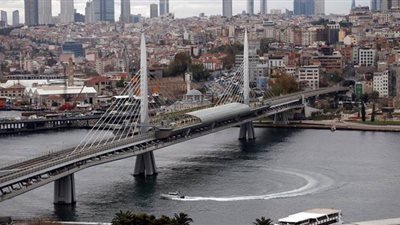 وقوع إصابات في زلزال ضرب تركيا