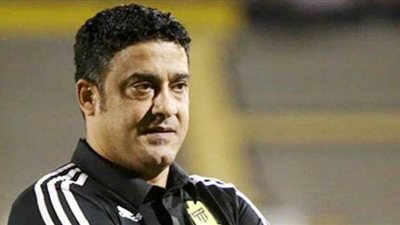 لاعب الأهلى السابق: 