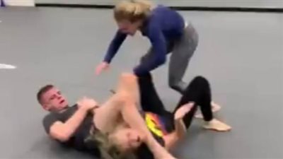 لم يهزم إلا مرة في حياته.. مقاتل 