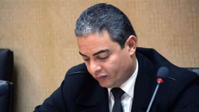 نقيب الإعلاميين ينعي الإذاعي محمد عبد العزيز