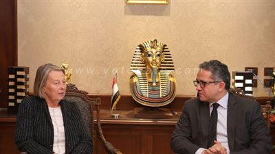 وزير السياحة والآثار يناقش ملف إدراج أديرة وادي النطرون على قائمة التراث العالمي باليونسكو