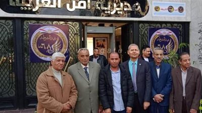 10 صور ترصد تهنئة معلمي الغربية لقيادات الشرطة فى عيدهم الـ 68