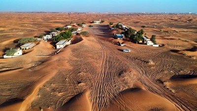 اكتشف المدينة المهجورة على بعد بضعة أميال عن «دبي الصاخبة»| فيديو وصور