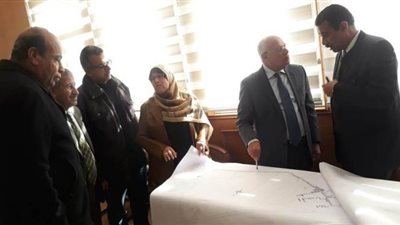 محافظ بورسعيد يعتمد مخطط تطوير شارع الشاحنات| صور