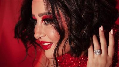 لطيفة تعلن موعد طرح كليب 